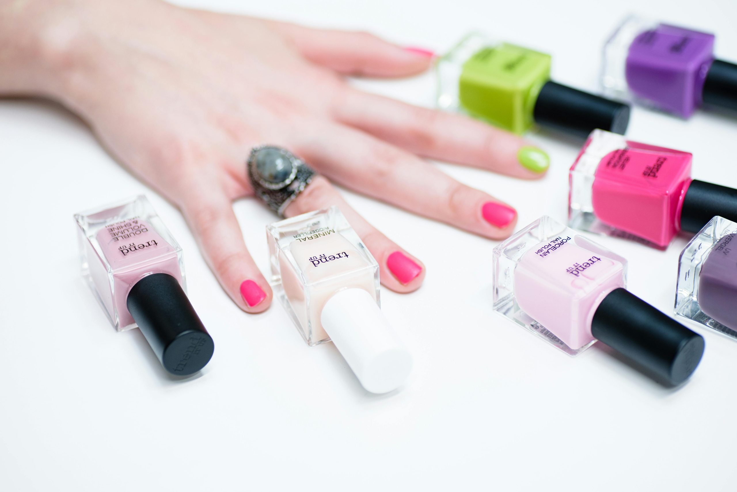 Ilustrasi desain nail art